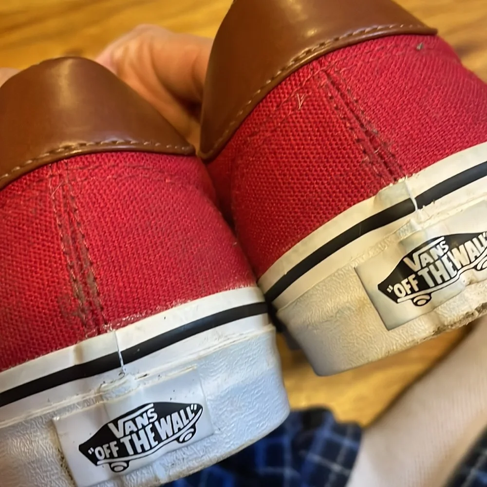 Men’s Red Vans - Picture 4 of 6